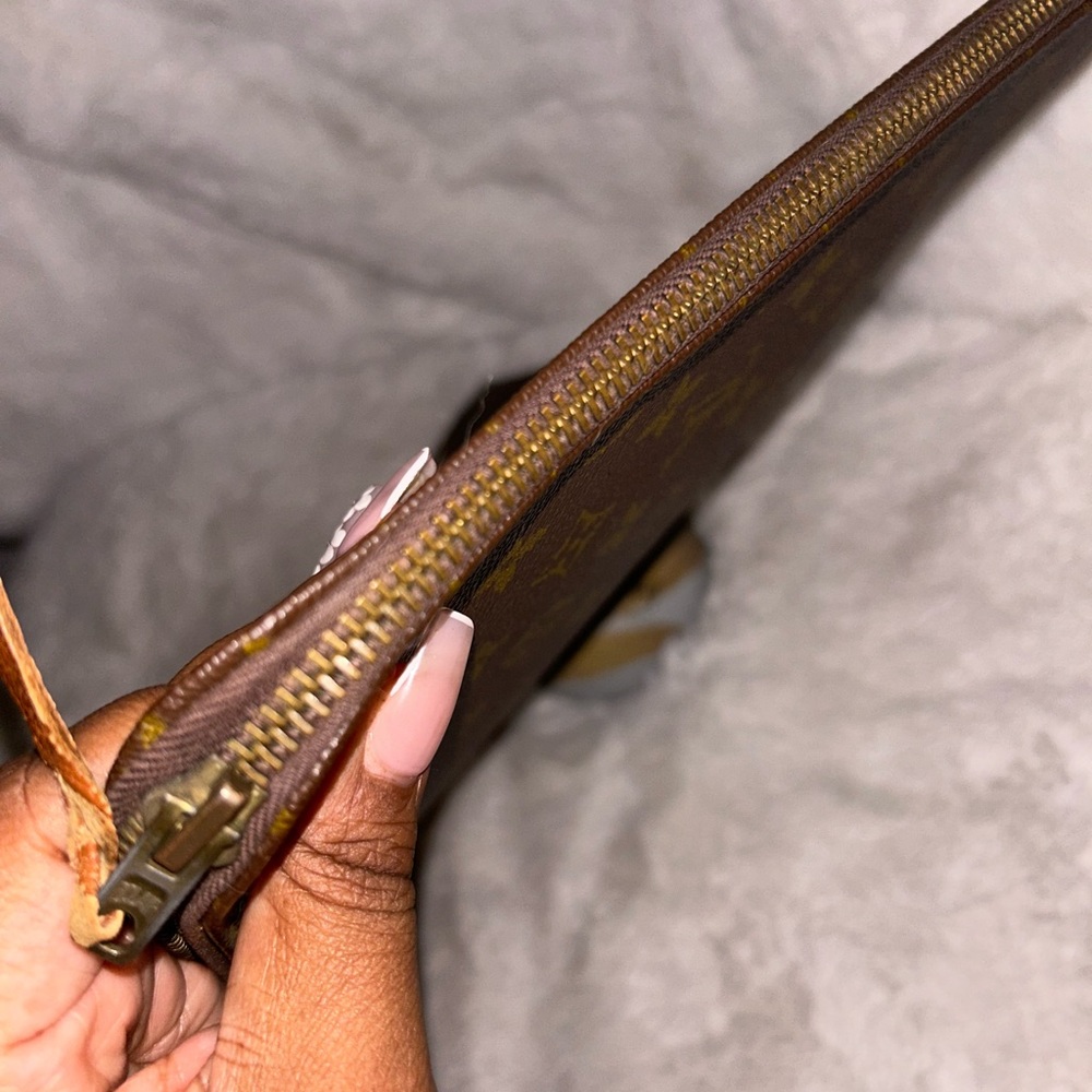 SOLD Louis Vuitton Vintage Portfolio Case - Picture 13 of 16